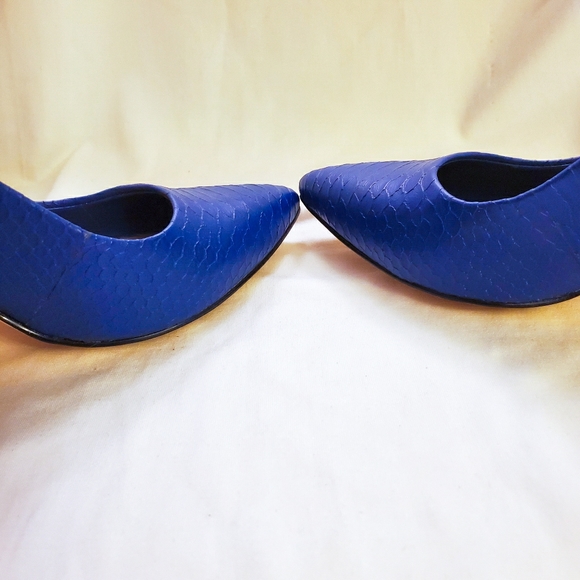 BCBGeneration purple faux snakeskin leather pump 6 - Picture 8 of 8